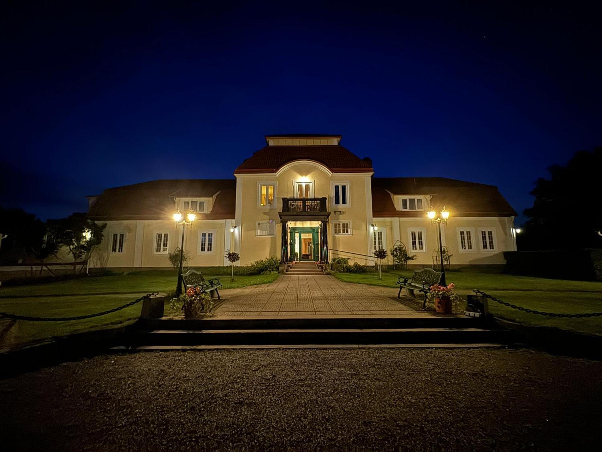 Moeckelsnaes Herrgard Diö Exterior foto